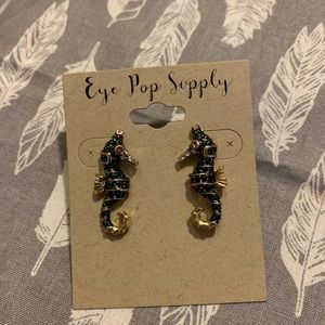 ⭐️5 for $25⭐️Green Crystal Sea Horse Earrings